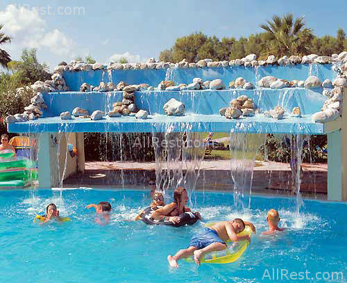 Doreta Beach Hotel 13